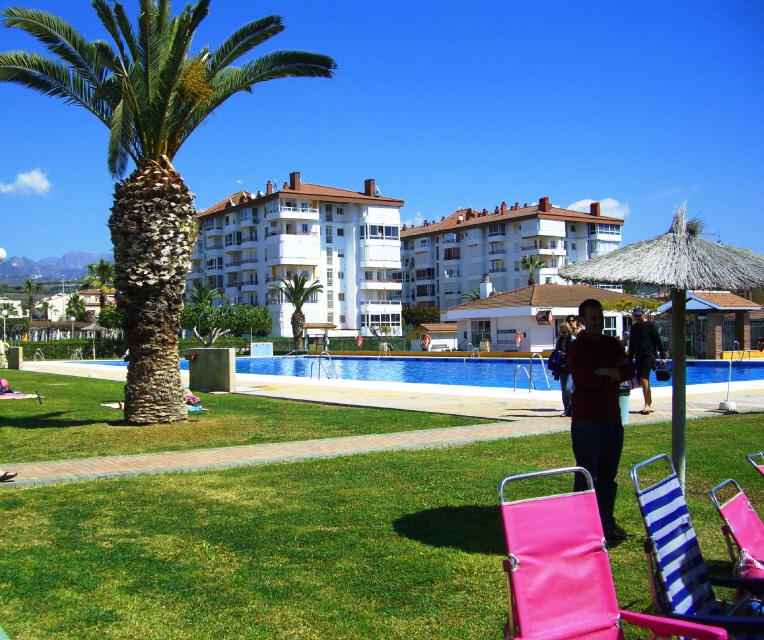 Laguna Beach - olympischer Pool (25 x 50 m)