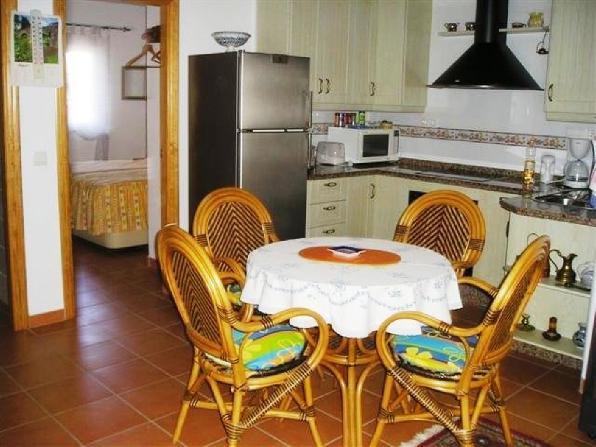 Casa Isidora - kitchen and dining area