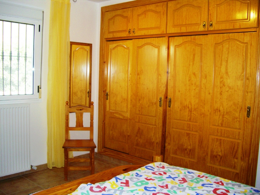 bedroom with fitted wardrobe 2